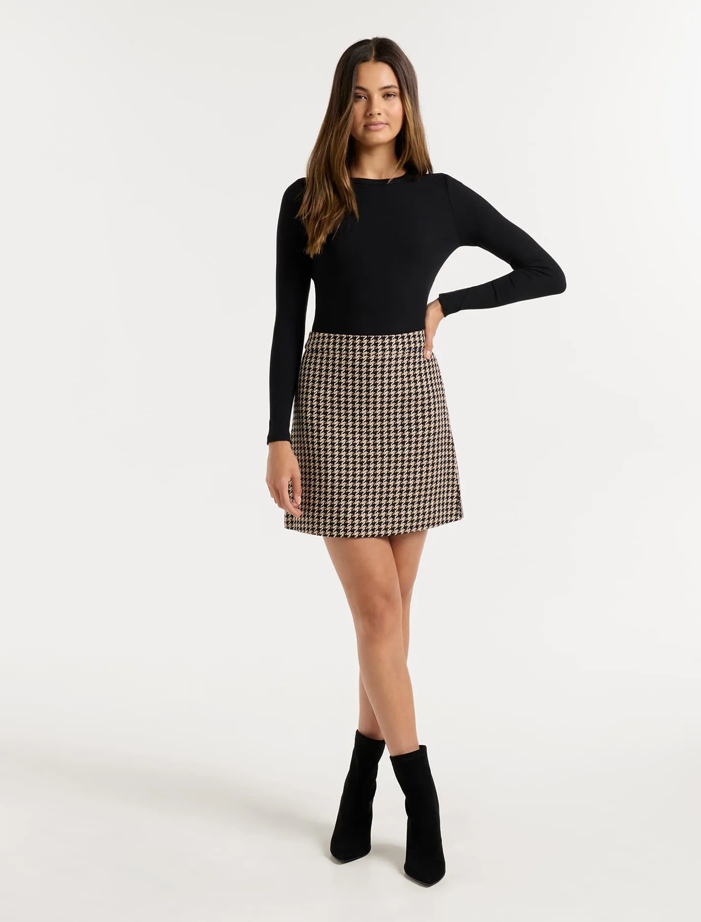 Addison Houndstooth Mini Skirt