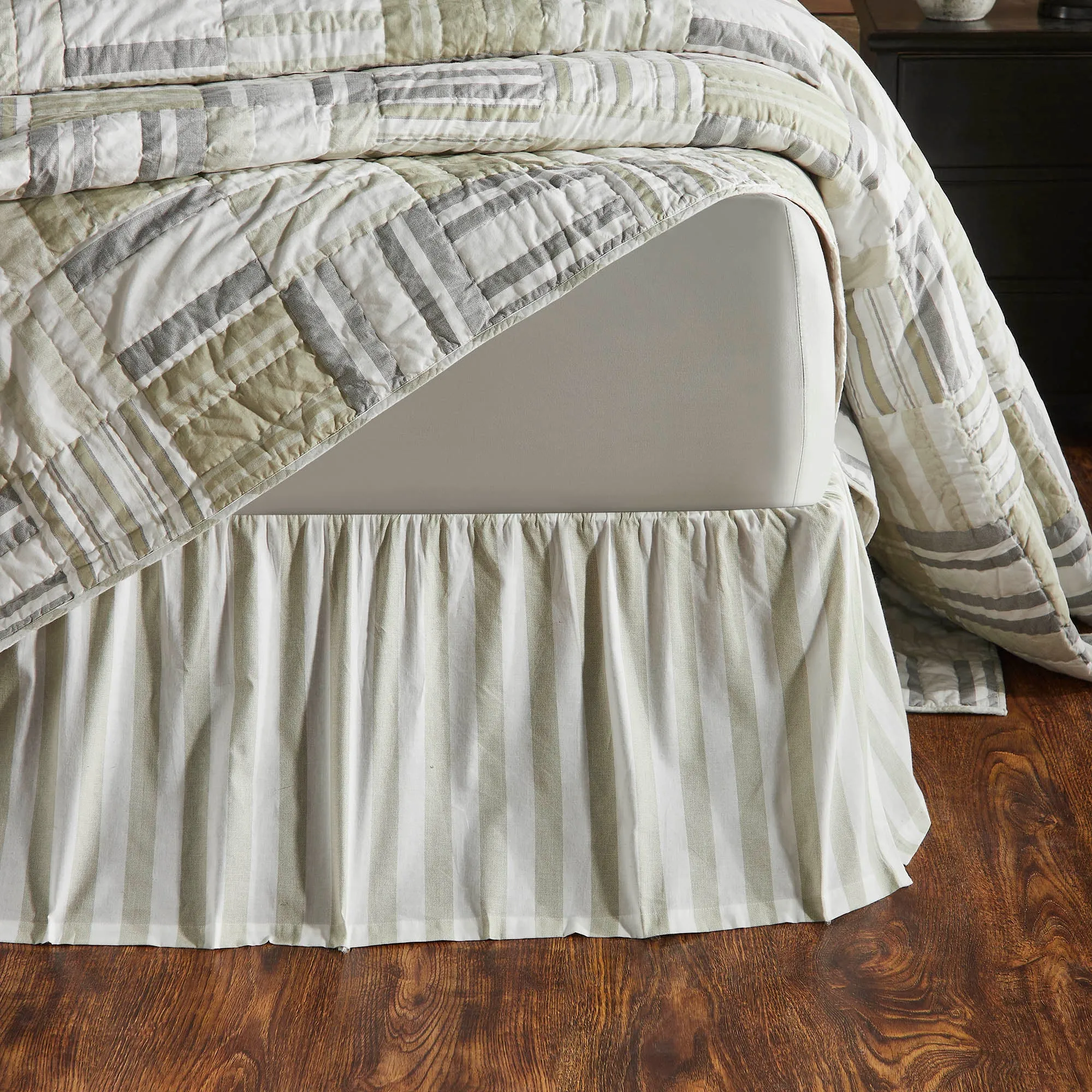 Finders Keepers Ruffled Queen Bed Skirt 60x80x16